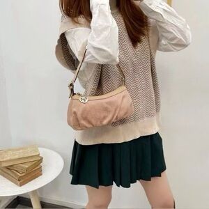 SOLD🩷Gucci Beige and Pink Monogram hobo Bag